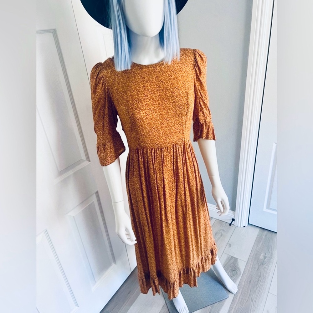 Urban Outfitters vintage paisley dress - Size S - Midi